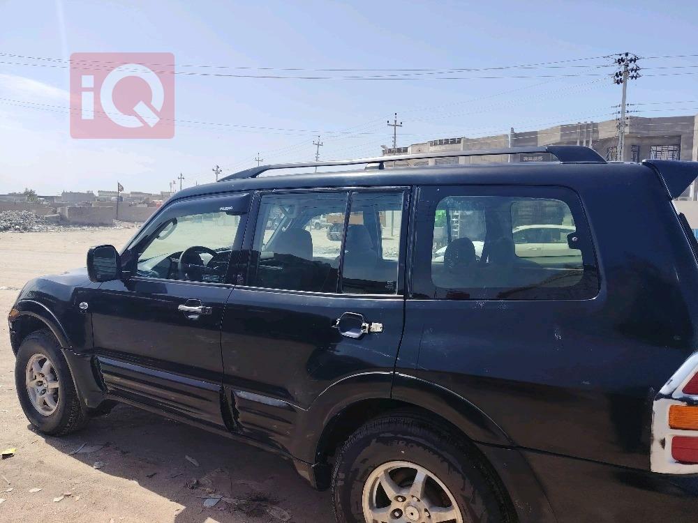 ميتسوبيشي باجيرو